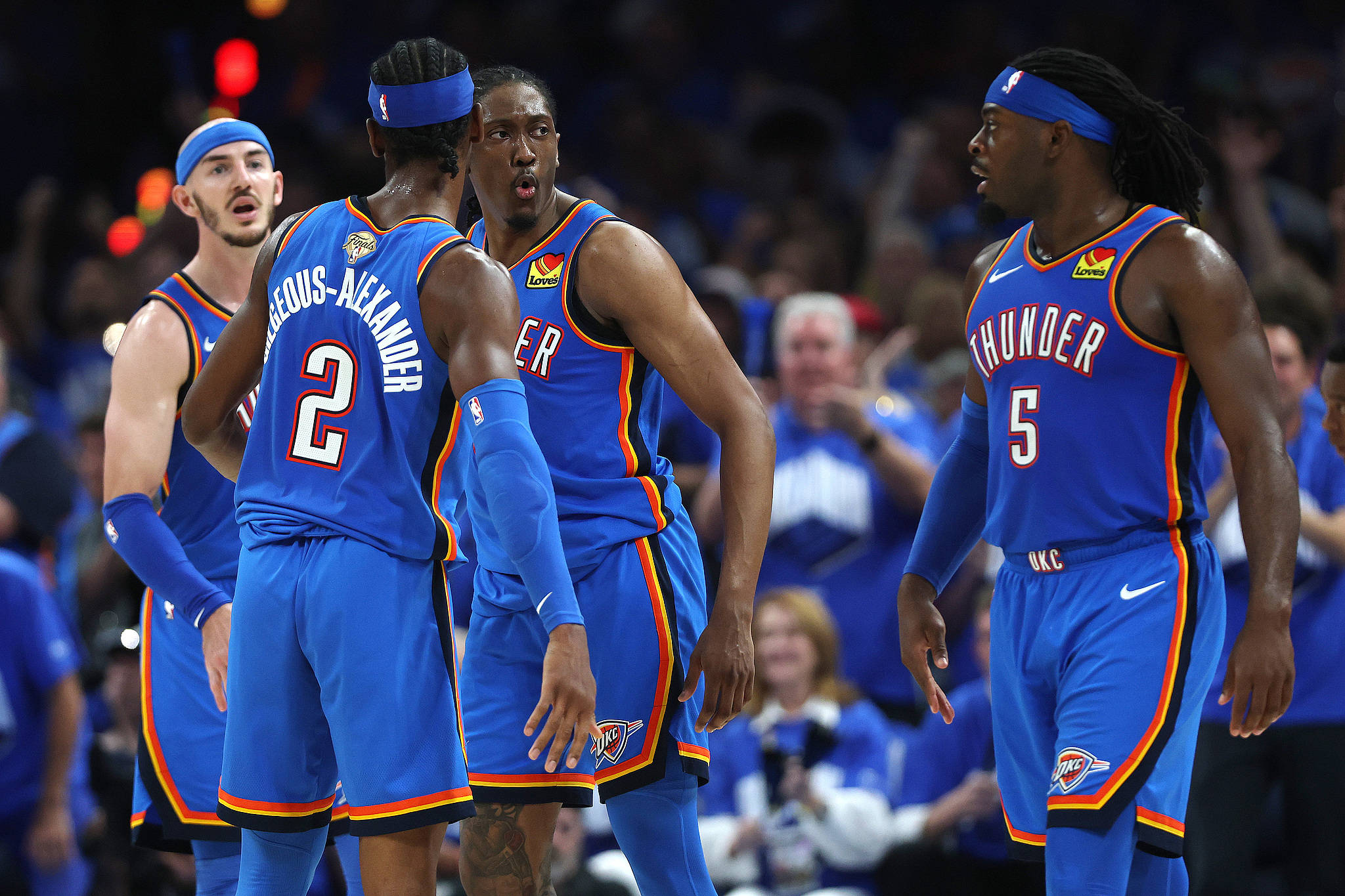 WTT总决赛名场面：王楚钦打服张本陈梦打哭早田 孙颖莎征服众人（WTT总决赛高光瞬间：王楚钦压制张本，陈梦令早田落泪，孙颖莎征服全场）