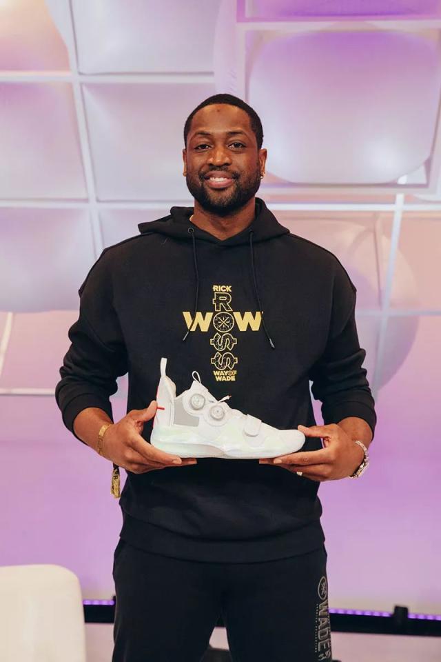 开拓者媒体人：当你因一个球员才关注某队时 评价上难免会有偏见（开拓者记者：若你只因某位球员关注一支球队，评价难免偏颇）