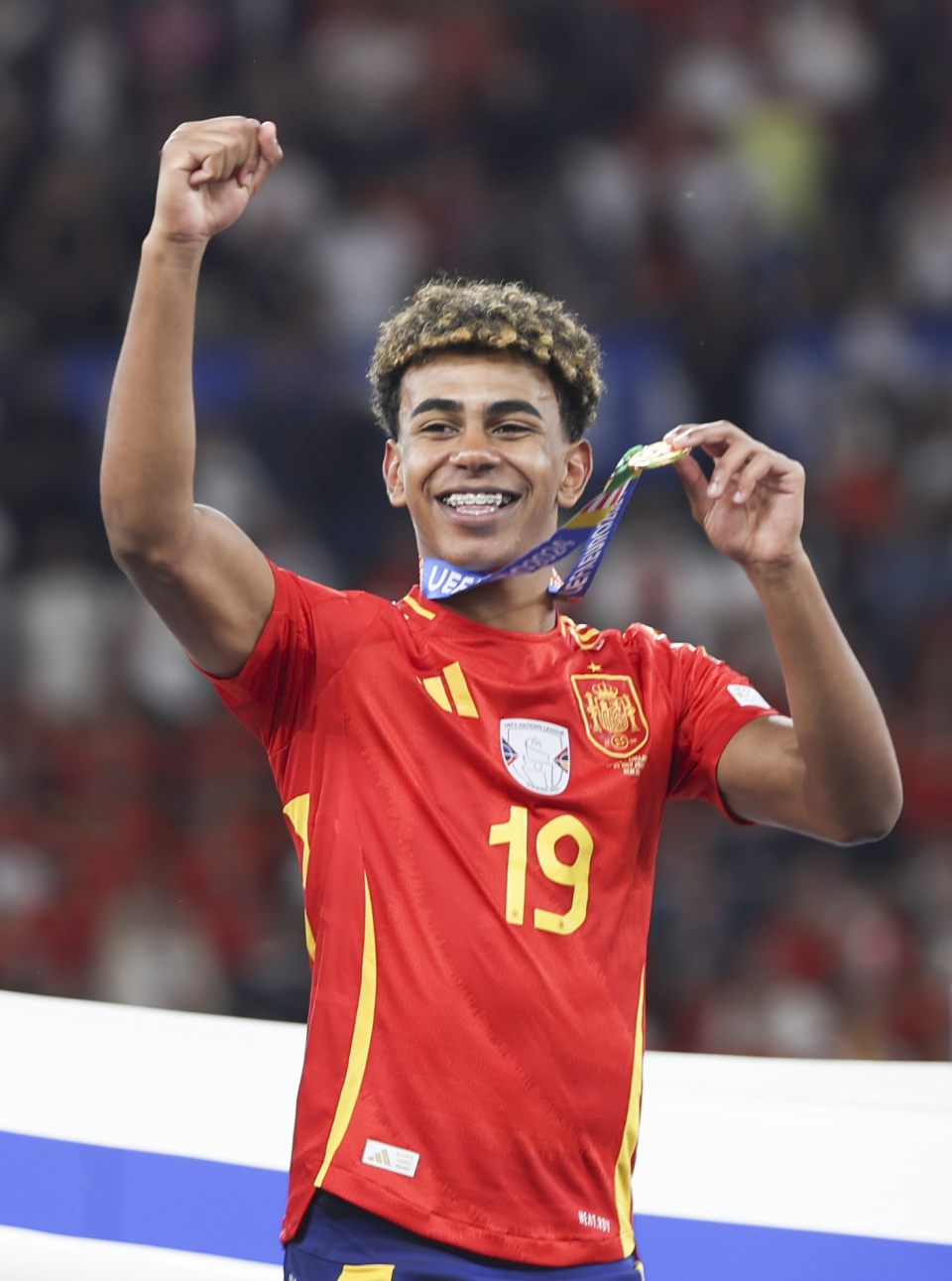 英媒：若塔两个孩子将在周末利物浦vs狼队的比赛中担任球童（英媒：若塔的两个孩子将于本周末利物浦对阵狼队时出任球童）