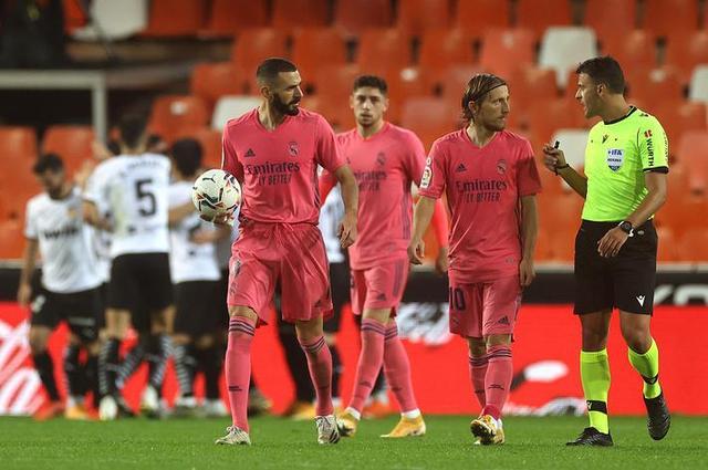 德天空：莱比锡仍在等待切尔西的报价，目前进度有所放缓（德天空称：莱比锡仍未获切尔西报价，进程放缓）